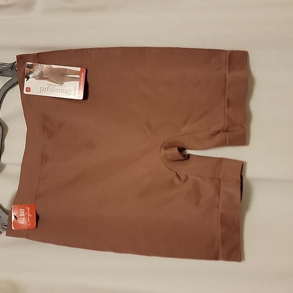 Skinnygirl slip shorts
